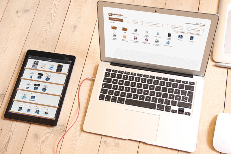 Subir los documentos comerciales dentro de l'iPad es muy sencillo, urCollection ayuda a subirlos